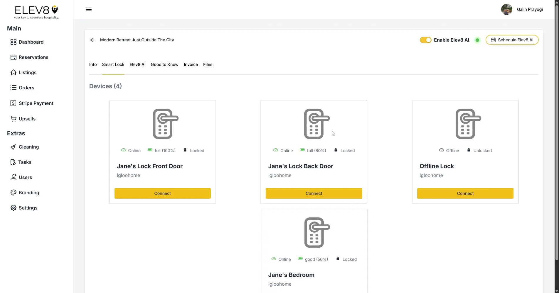 ELEV8 platform Smart Lock tab showing device statuses and connection options.